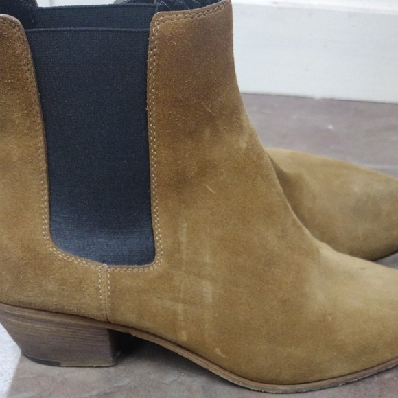 Saint Laurent Tan Suede Chelsea Boots - Picture 6 of 11